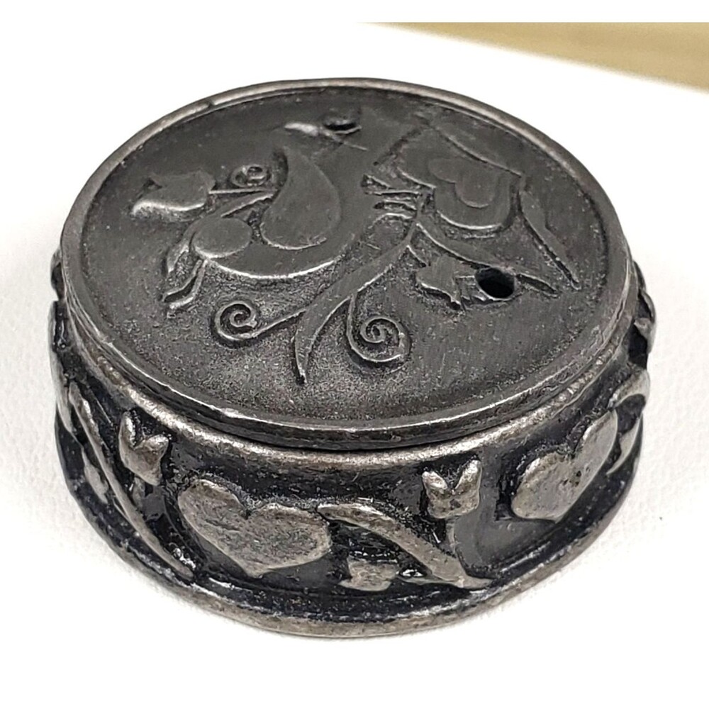 Vintage 1980's Signed Torino Pewter 3 In 1 Necklace Brooch Round Trinket Box - Picture 10 of 16